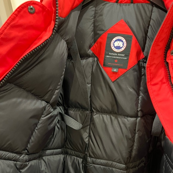 SOLDCanadagoose Trillium Parka - Picture 10 of 13